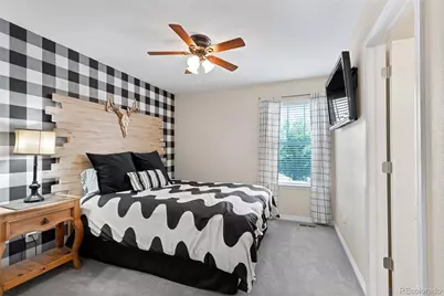 82 S Newbern Way, Aurora, CO 80018 - Photo 4