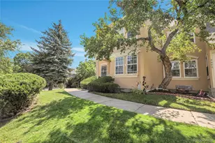 2864 S Vaughn Way, Aurora, CO 80014 - Photo 2