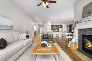 9781 Eagle River St, Littleton, CO 80125 - Photo 2