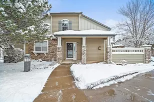 8843 Edinburgh Cir, Highlands Ranch, CO 80129 - Photo 2