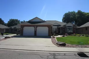 1626 Francis Way, Longmont, CO 80501 - Photo 2