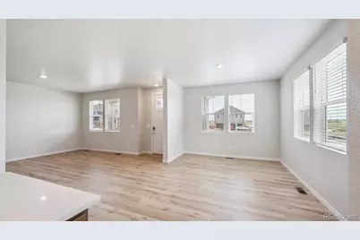 688 N Ukraine Street, Aurora, CO 80018 - Photo 10