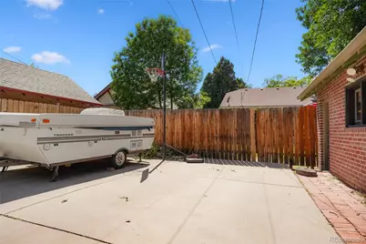 2810 Dahlia Street, Denver, CO 80207 - Photo 18