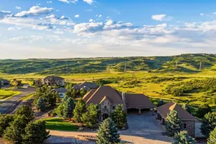 5686 Aspen Leaf Dr, Littleton, CO 80125 - Photo 2