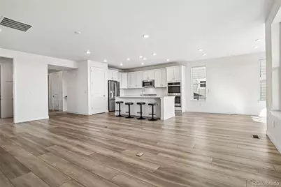 8720 S Riviera Court, Aurora, CO 80016 - Photo 8