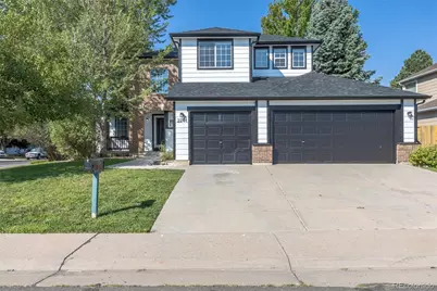 2241 S Walden Street, Aurora, CO 80013 - Photo 2