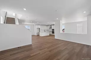 5781 S De Gaulle Ct Pl, Aurora, CO 80016 - Photo 12