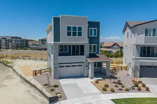 5781 S De Gaulle Ct Pl, Aurora, CO 80016 - Photo 2