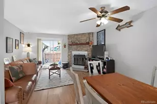 1261 S Idalia St, Aurora, CO 80017 - Photo 4