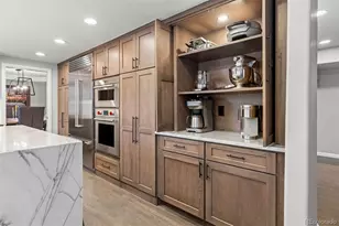 10380 E Lake Dr, Englewood, CO 80111 - Photo 8