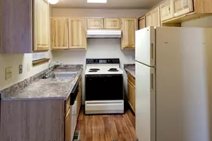 910 S Dawson Way, Aurora, CO 80012 - Photo 6