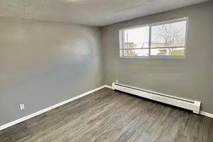 1437 Moline St, Aurora, CO 80010 - Photo 10