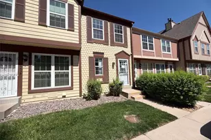 1663 S Blackhawk Way, Aurora, CO 80012 - Photo 2