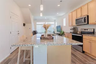 211 S Oak Hill St, Aurora, CO 80018 - Photo 14
