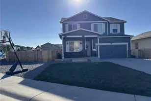 379 Walnut St, Bennett, CO 80102 - Photo 2