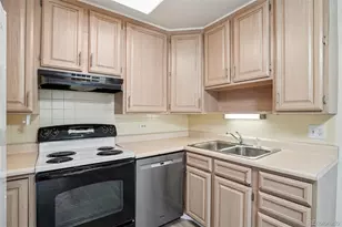 9655 E Center Ave, Denver, CO 80247 - Photo 20
