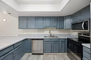 15503 E Wyoming Dr, Aurora, CO 80017 - Photo 10