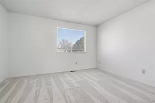 17681 E Loyola Dr, Aurora, CO 80013 - Photo 16