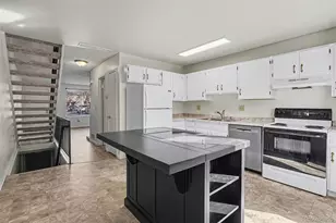 17681 E Loyola Dr, Aurora, CO 80013 - Photo 6