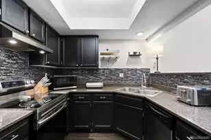 2685 S Dayton Way, Denver, CO 80231 - Photo 12