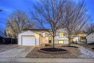 922 Park View St, Castle Rock, CO 80104 - Photo 2