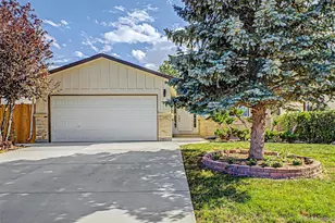 884 Madison Way, Bennett, CO 80102 - Photo 2