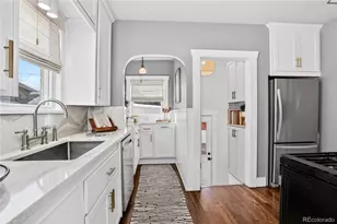 2077 S Corona St, Denver, CO 80210 - Photo 10