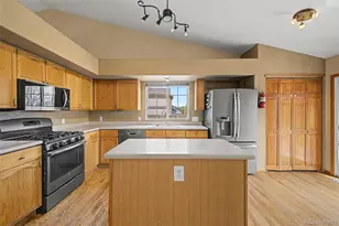 9616 Harris Cir, Thornton, CO 80229 - Photo 12