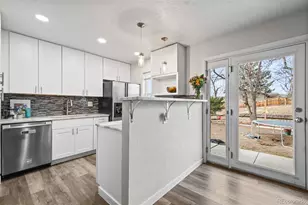 8777 Everett Ct, Arvada, CO 80005 - Photo 10