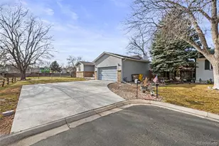 8777 Everett Ct, Arvada, CO 80005 - Photo 2