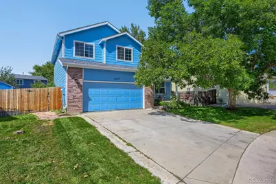 1467 Lincoln Circle, Longmont, CO 80501 - Photo 2