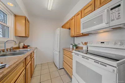 2262 S Jasper Way #B, Aurora, CO 80013 - Photo 10