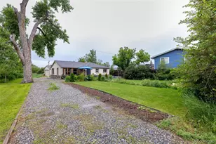 830 Benton St, Lakewood, CO 80214 - Photo 2