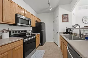 5255 Memphis St, Denver, CO 80239 - Photo 10