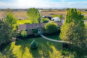 13861 Elmore Rd, Longmont, CO 80504 - Photo 1