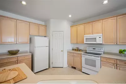 23440 E Moraine Place, Aurora, CO 80016 - Photo 10