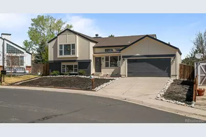 738 S Fairplay Court, Aurora, CO 80012 - Photo 2
