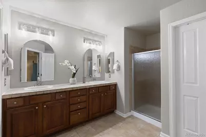 24702 E Rowland Place, Aurora, CO 80016 - Photo 20