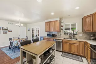 811 Ursula St, Aurora, CO 80011 - Photo 18