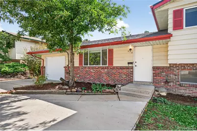 978 S Potomac Way, Aurora, CO 80012 - Photo 2