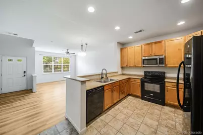 1753 S Buchanan Circle, Aurora, CO 80018 - Photo 4