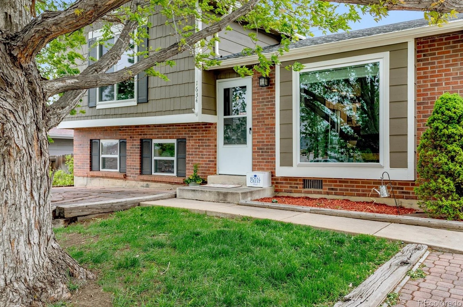 1634 Flanders Way, Denver, CO 80017-5507