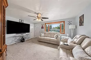 8 Elizabeth Ct, Longmont, CO 80501 - Photo 8