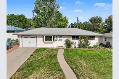 8 Elizabeth Court, Longmont, CO 80501 - Photo 4