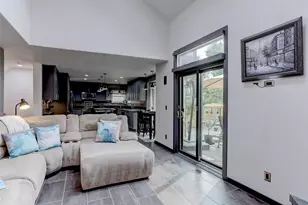 11246 W Coal Mine Dr, Littleton, CO 80127 - Photo 12