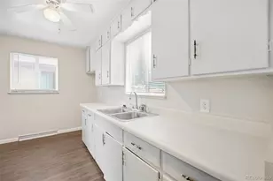5110 E Thrill Pl, Denver, CO 80207 - Photo 18