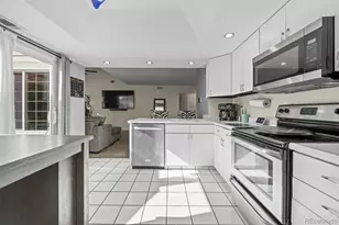 2101 S Victor St, Aurora, CO 80014 - Photo 10