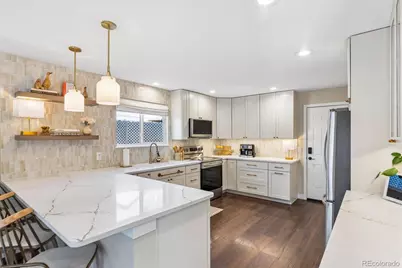 805 W Peakview Circle, Littleton, CO 80120 - Photo 12