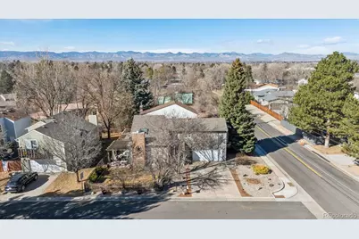 805 W Peakview Circle, Littleton, CO 80120 - Photo 34
