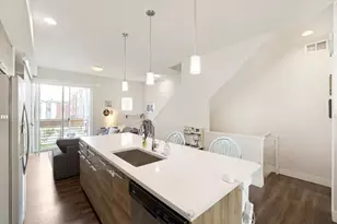 5666 W 10th Pl, Denver, CO 80214 - Photo 4